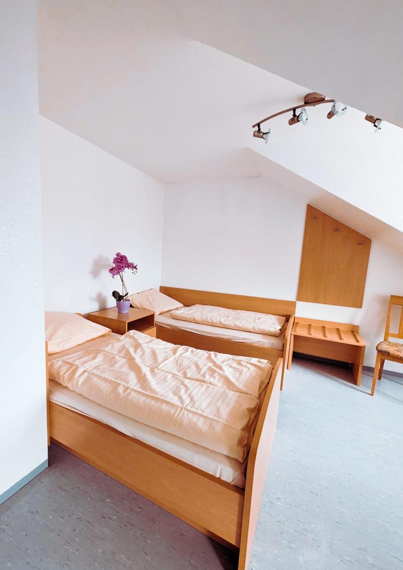 Gasthof Kirchberger Fuerth Room photo